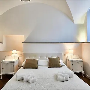 Astra-modern Loft Cathedral View , Bérgamo Italia