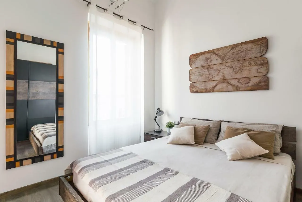 Home House Borgo Pio 195 روما 0*,